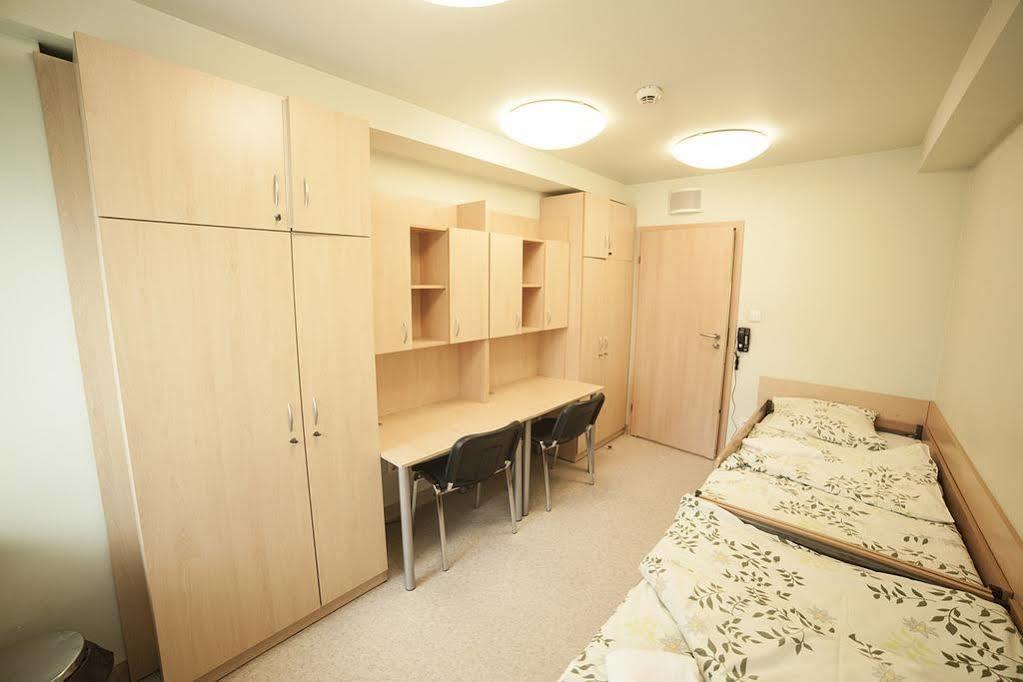 Olimp Hostel Krakow Bagian luar foto