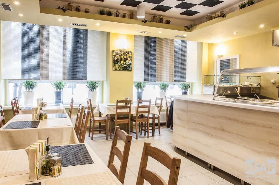 Olimp Hostel Krakow Bagian luar foto